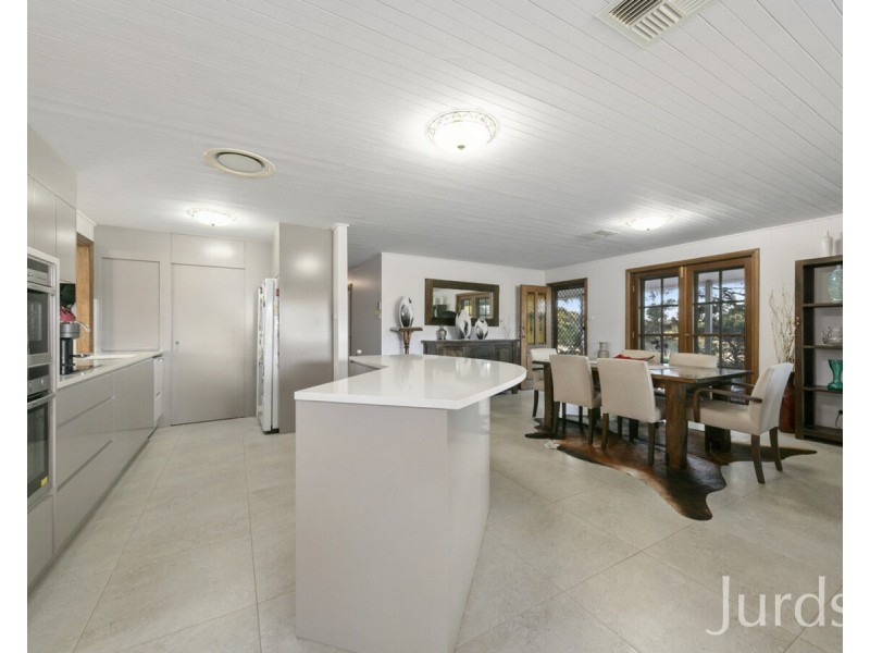 295 Swans Lane, Quorrobolong NSW 2325