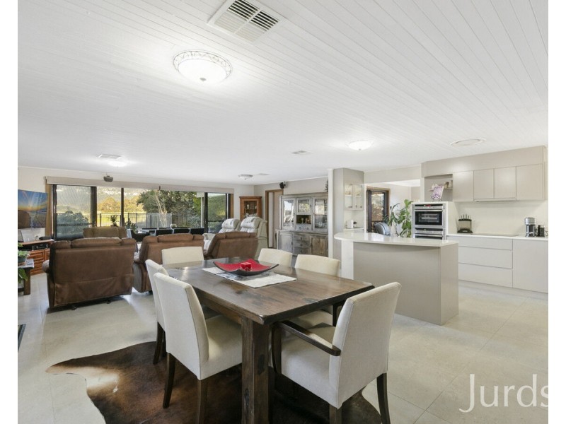 295 Swans Lane, Quorrobolong NSW 2325