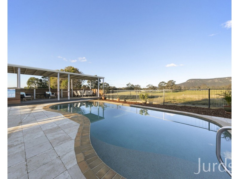 295 Swans Lane, Quorrobolong NSW 2325