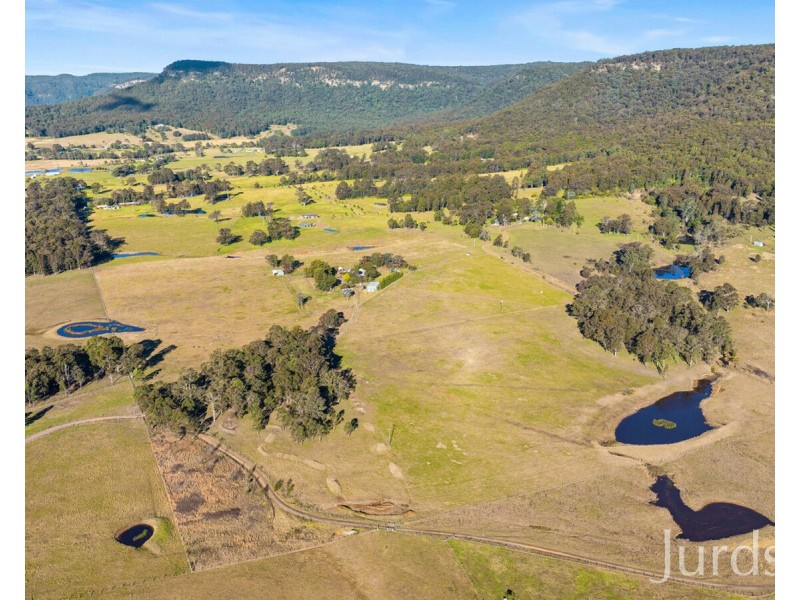 295 Swans Lane, Quorrobolong NSW 2325