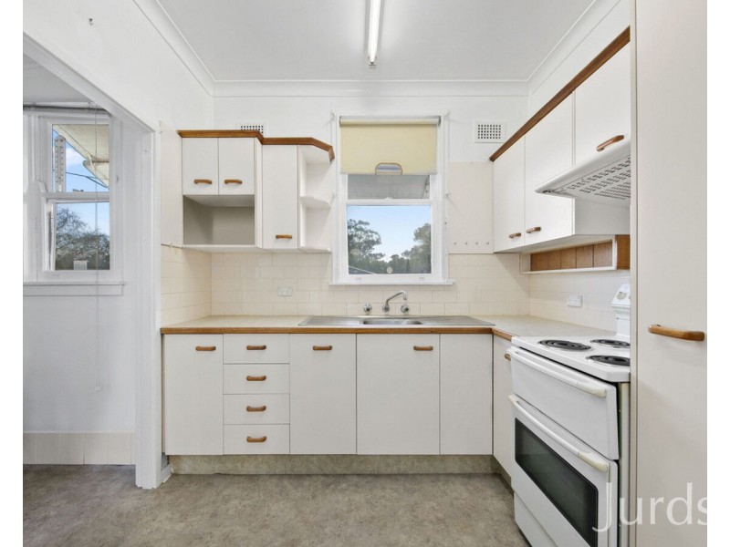 10 Knox Street, Abernethy NSW 2325