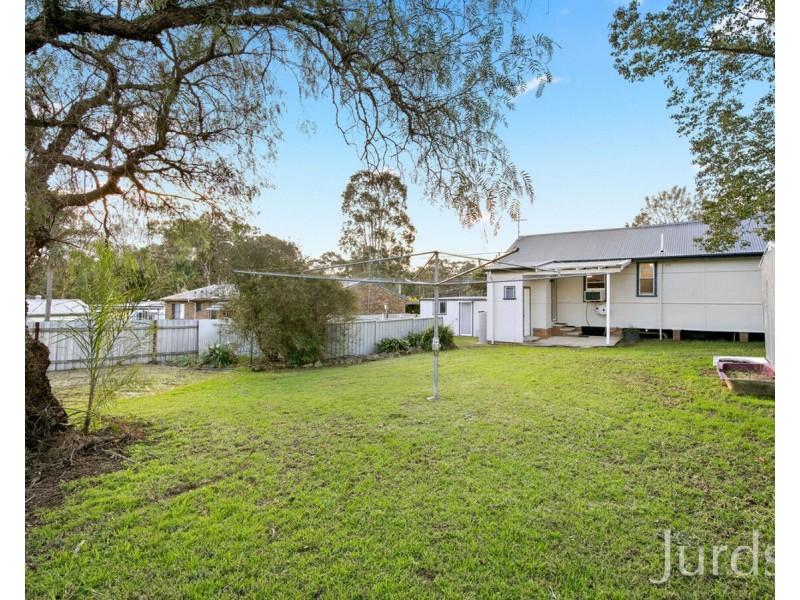 10 Knox Street, Abernethy NSW 2325