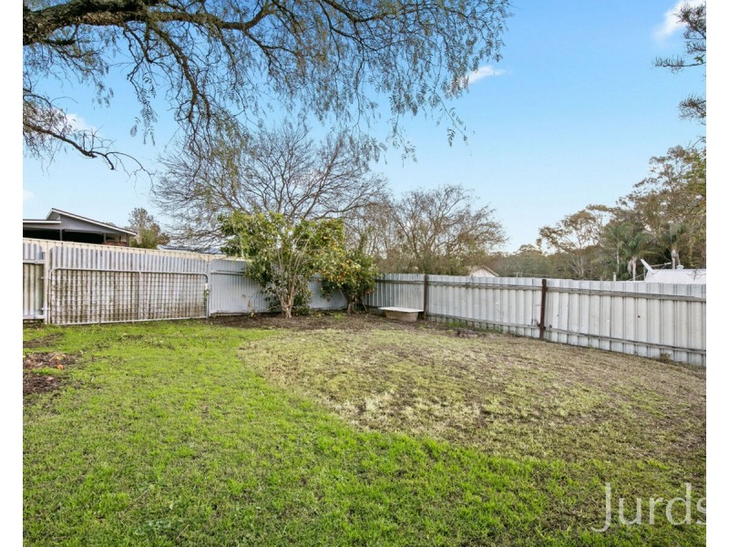 10 Knox Street, Abernethy NSW 2325
