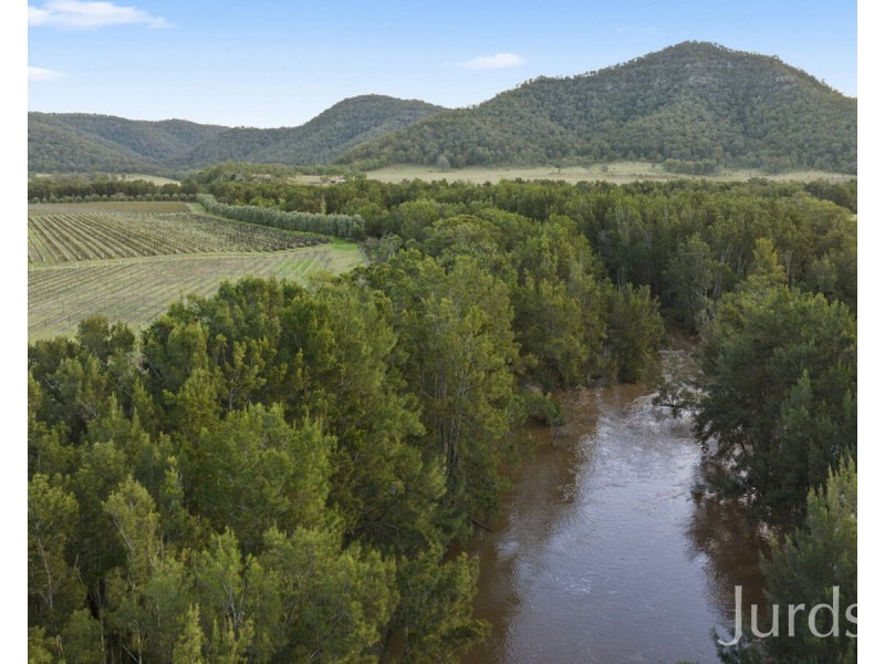 658 Wollombi Road, Broke NSW 2330