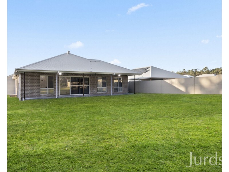 38 Cheetham Crs, North Rothbury NSW 2335