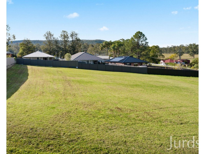 6 Walmsley Street, Millfield NSW 2325