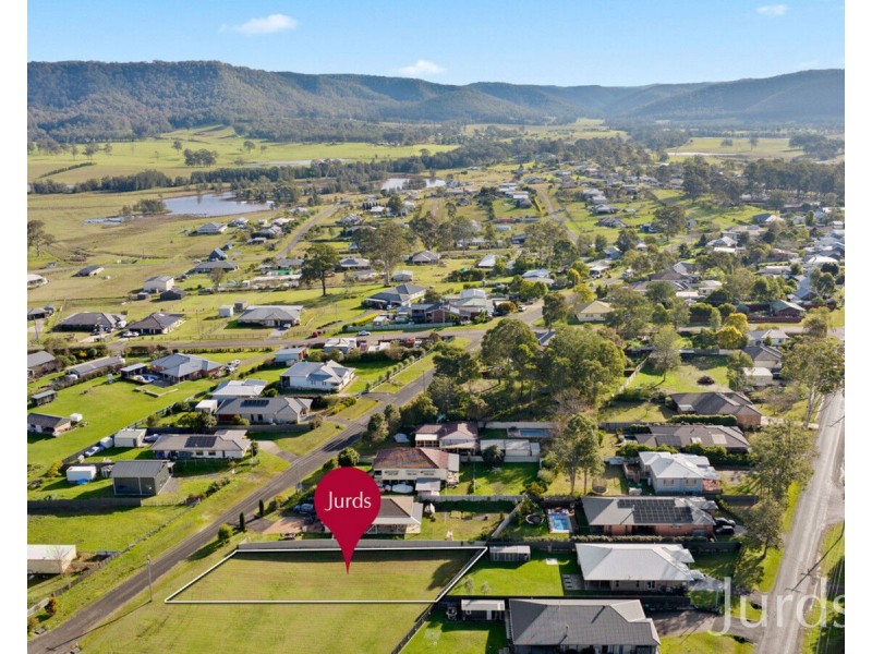 6 Walmsley Street, Millfield NSW 2325