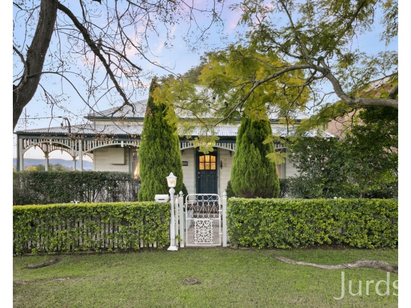 27 Regent Street, Cessnock NSW 2325