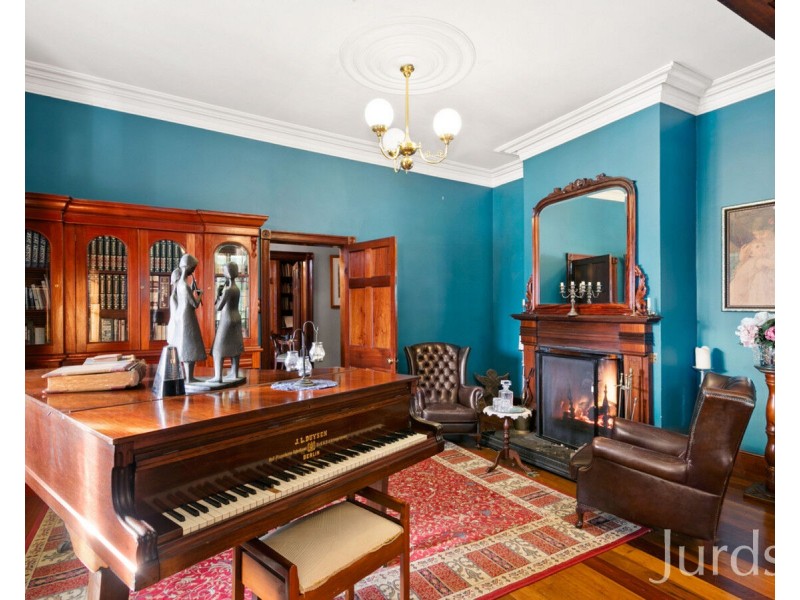 23-25 Regent Street, Maitland NSW 2320