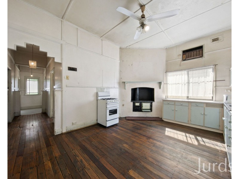 65 Wollombi Road, Cessnock NSW 2325