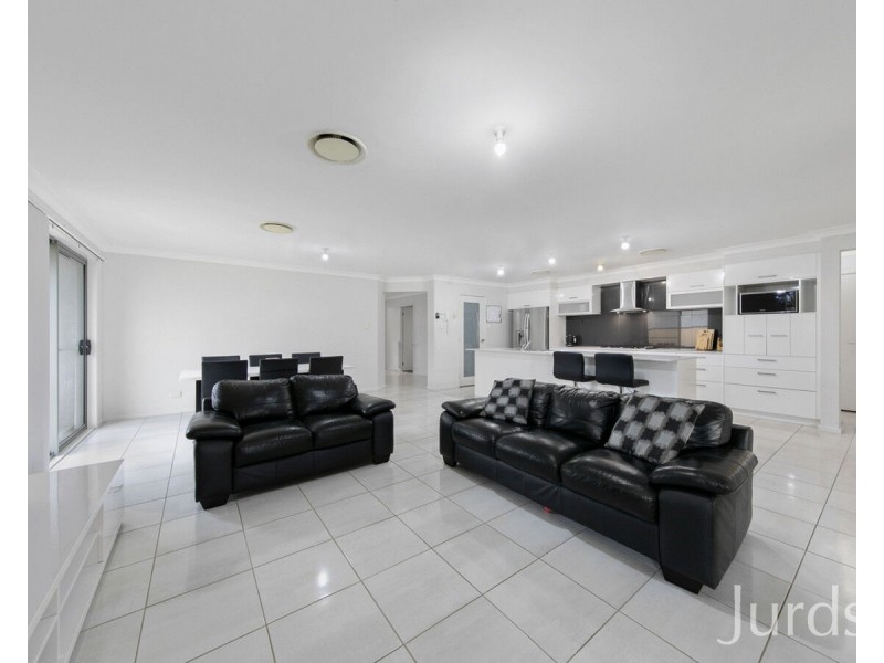 22 Trebbiano Drive, Cessnock NSW 2325