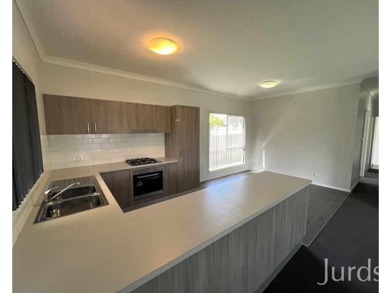 17a Desmond Street, Cessnock NSW 2325