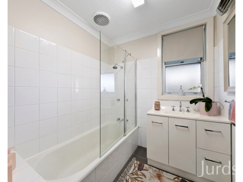 1214 Leggetts Drive, Mount Vincent NSW 2323