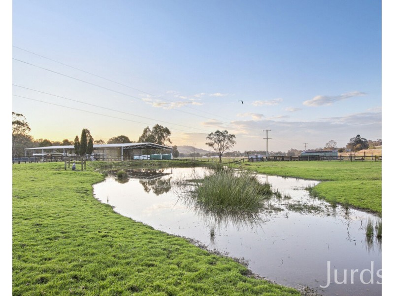 1214 Leggetts Drive, Mount Vincent NSW 2323