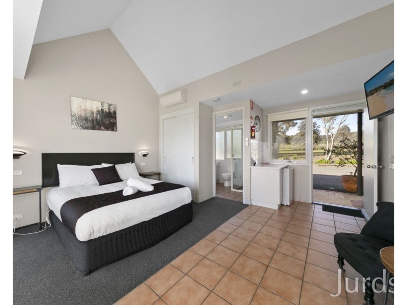 310 Talga Road, Lovedale NSW 2325
