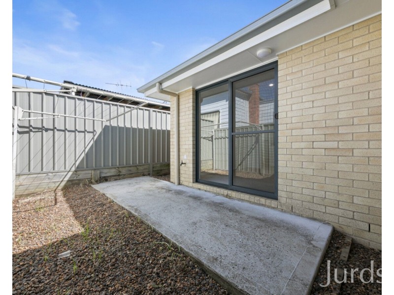 2/56A Anzac Avenue, Cessnock NSW 2325