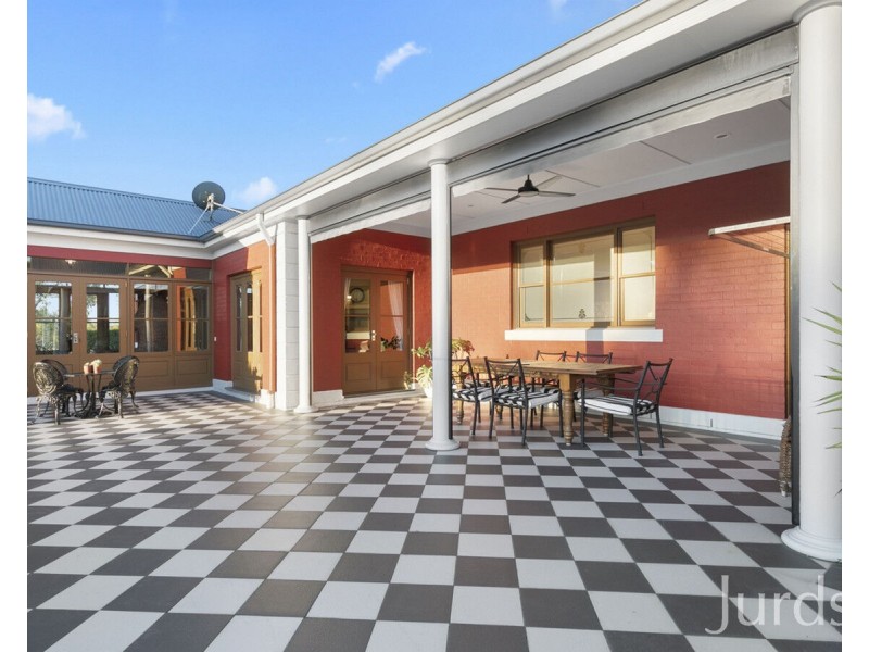 105 Forest Hill Drive, Oakhampton Heights NSW 2320