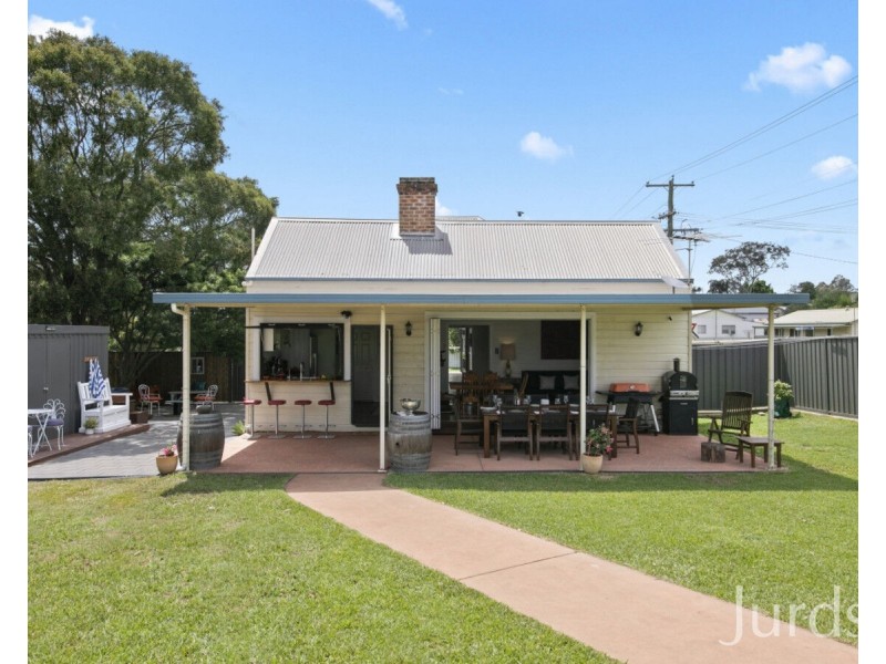 10 Bowen Street, Branxton NSW 2335