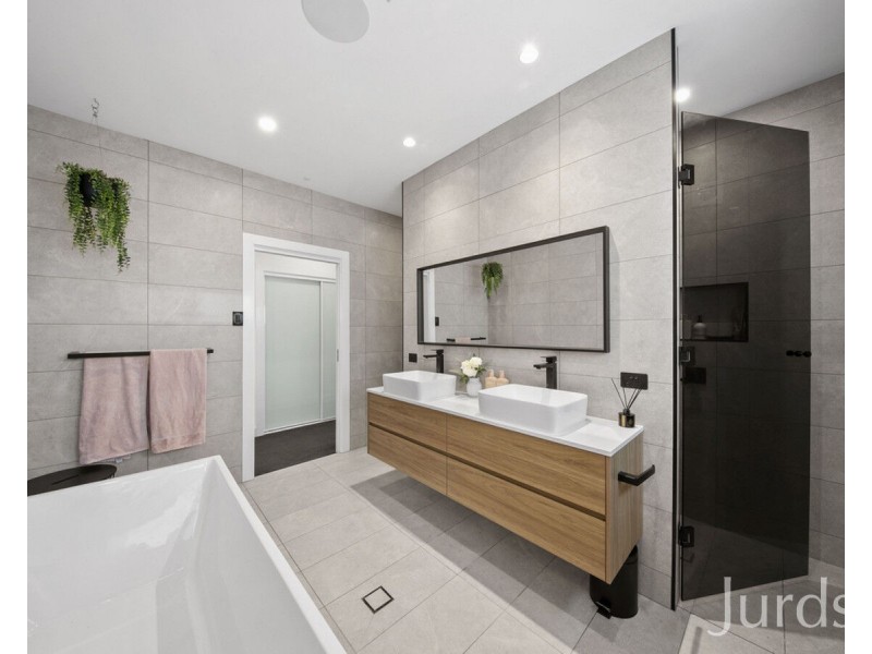 22 Paperbark Drive, Pokolbin NSW 2320