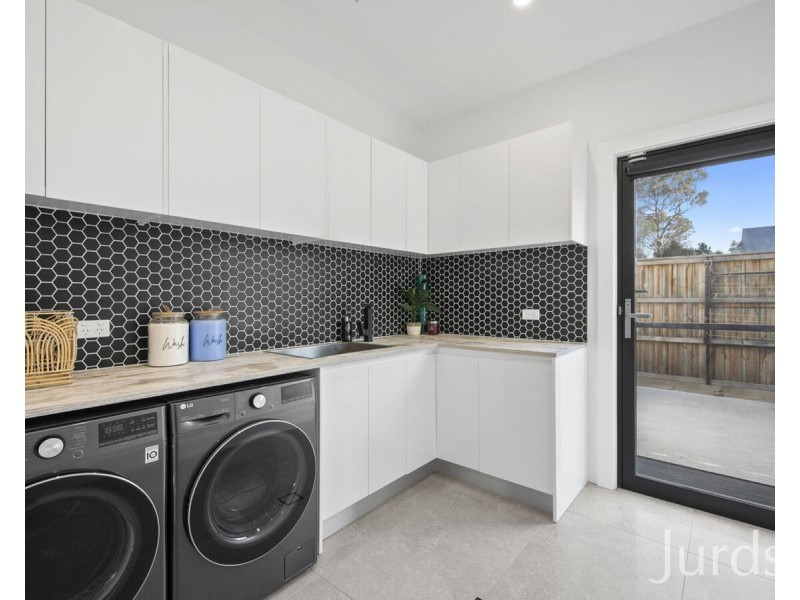 22 Paperbark Drive, Pokolbin NSW 2320