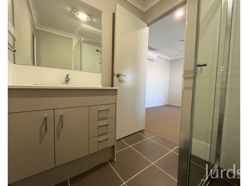 1/17 Wetland View Drive, Cessnock NSW 2325