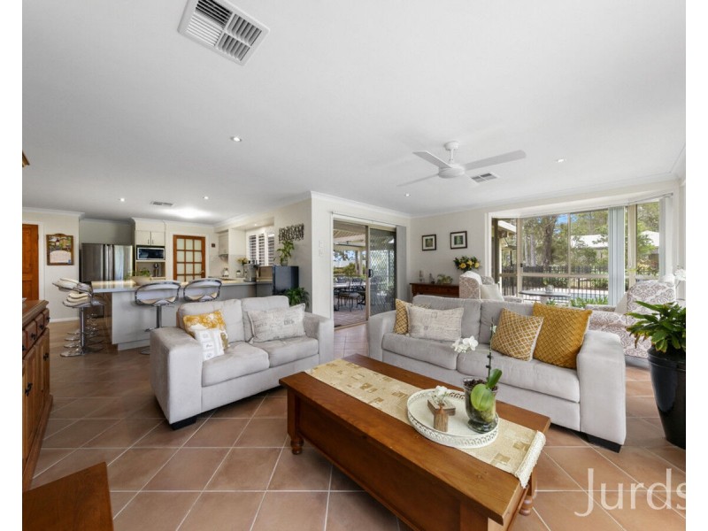 18 Tallowood Drive, Nulkaba NSW 2325