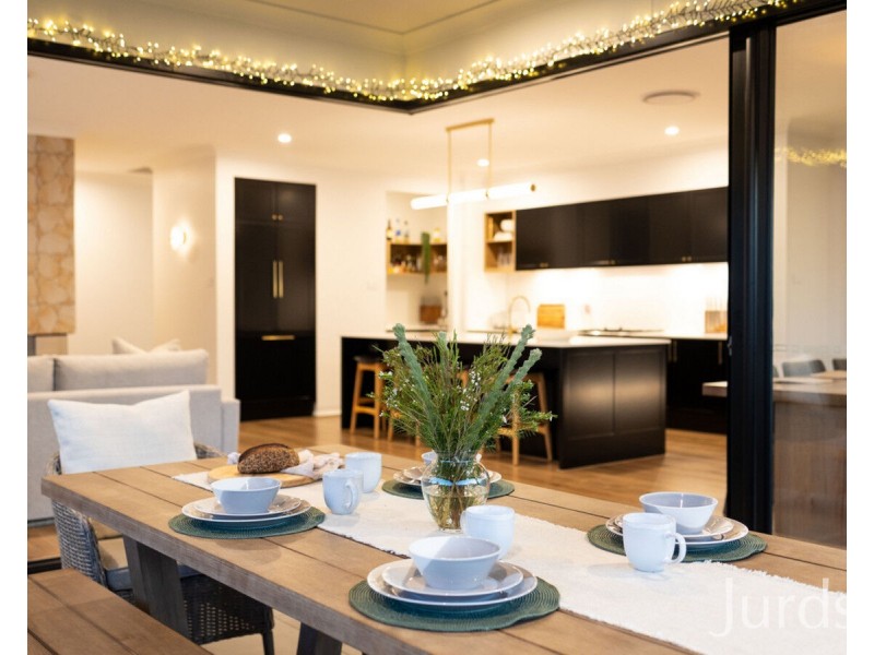 11 Tooze Circuit, North Rothbury NSW 2335