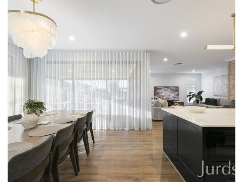 11 Tooze Circuit, North Rothbury NSW 2335