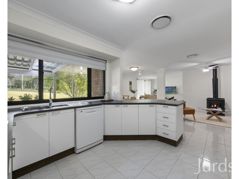 370 Lake Road, Elrington NSW 2325