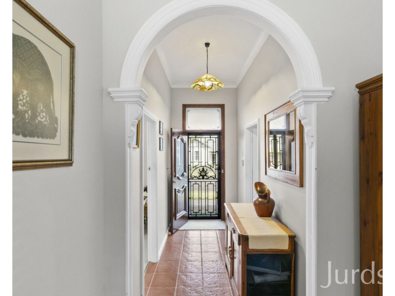 8 Daniel Street, Cessnock NSW 2325