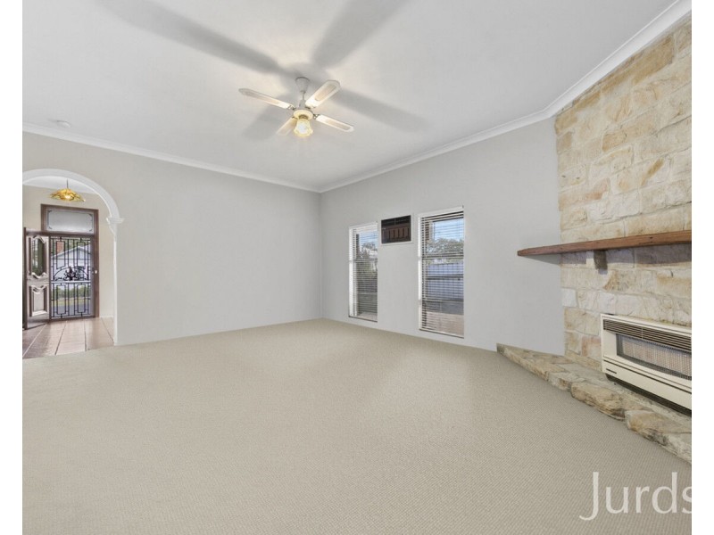 8 Daniel Street, Cessnock NSW 2325