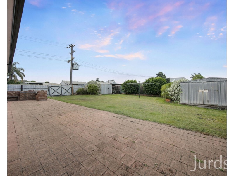 8 Daniel Street, Cessnock NSW 2325