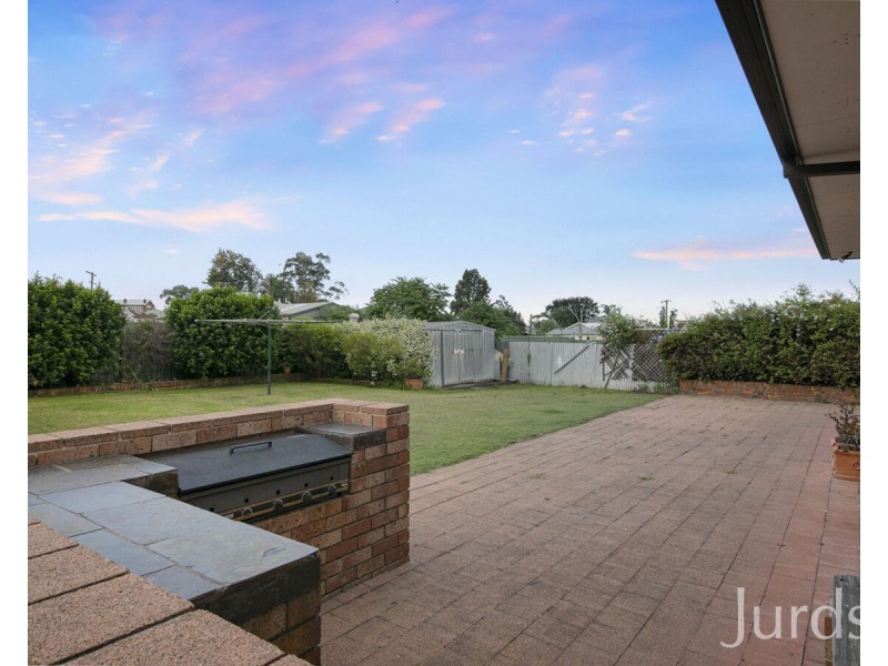 8 Daniel Street, Cessnock NSW 2325