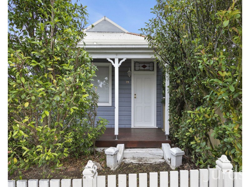 25 Cooper Street, Cessnock NSW 2325