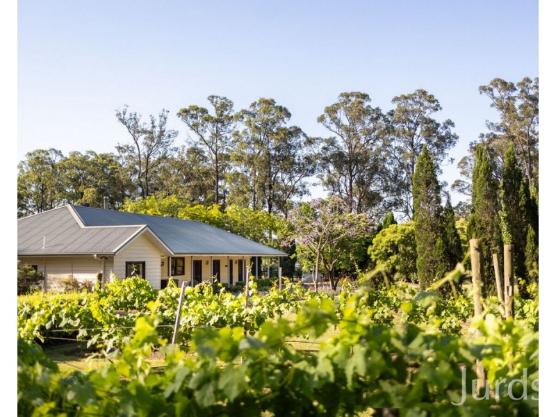 5 Green Lane, Lovedale NSW 2325