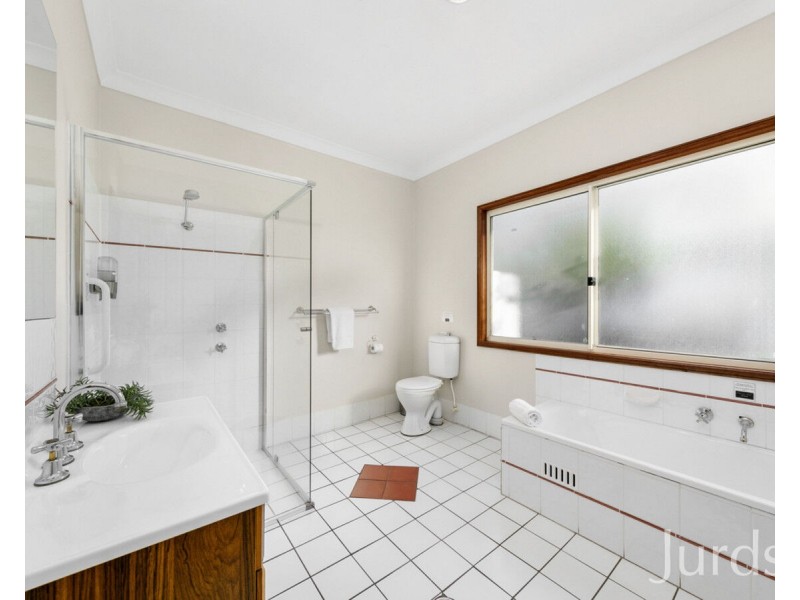 5 Green Lane, Lovedale NSW 2325