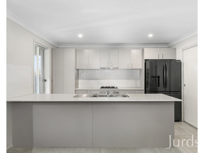 9 Hosking Place, Cessnock NSW 2325