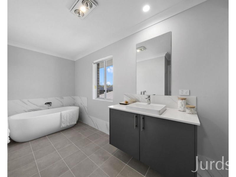 24 Sebonack Street, Heddon Greta NSW 2321