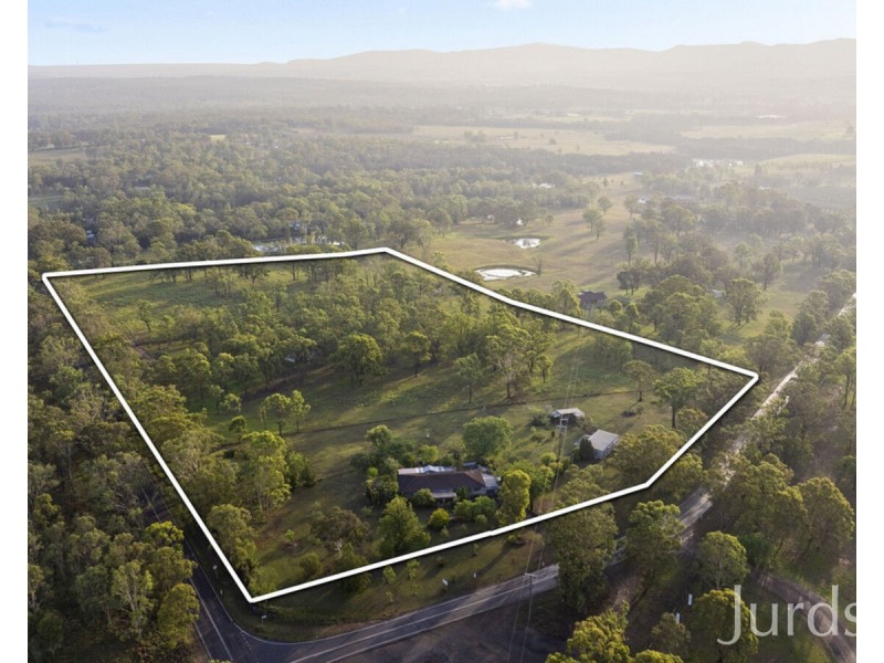 5 Wilderness Road, Lovedale NSW 2325