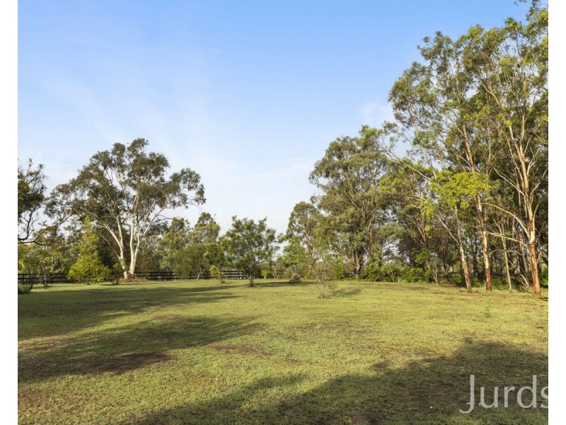 5 Wilderness Road, Lovedale NSW 2325