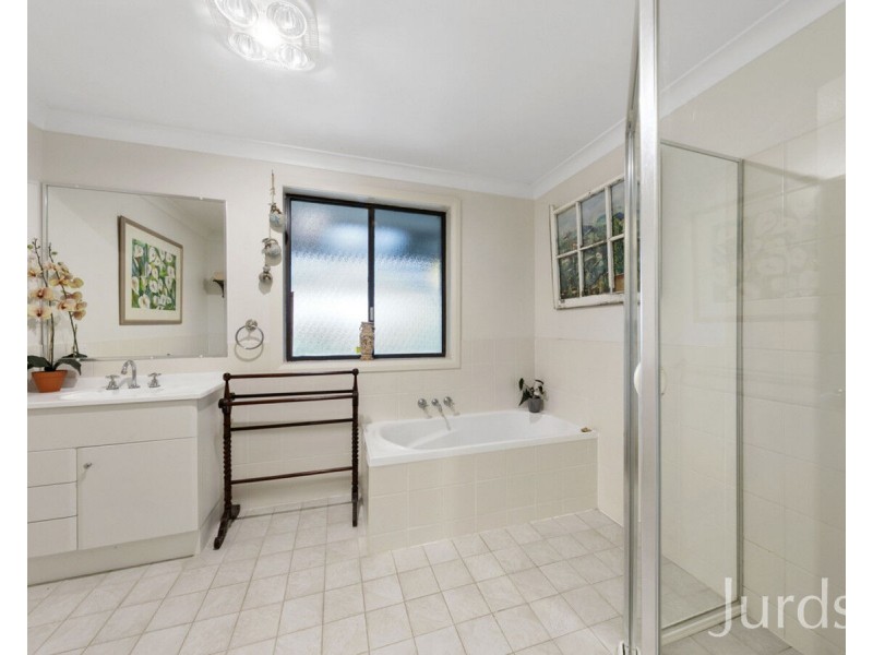 5 Wilderness Road, Lovedale NSW 2325