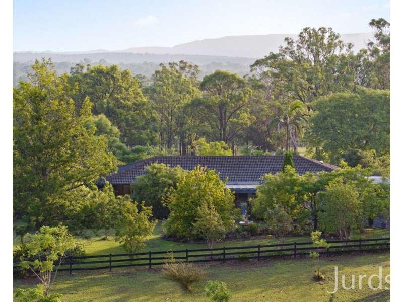 5 Wilderness Road, Lovedale NSW 2325