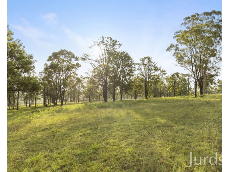 5 Wilderness Road, Lovedale NSW 2325