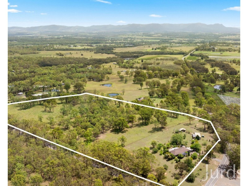 5 Wilderness Road, Lovedale NSW 2325