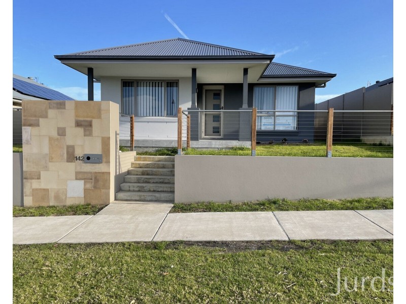 142 Triton Boulevard, North Rothbury NSW 2335
