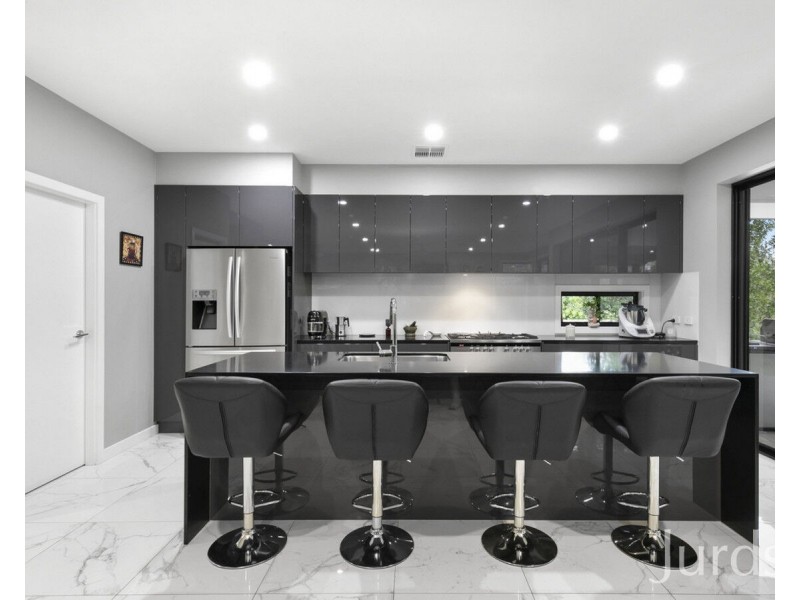 27 Angophora Drive, Pokolbin NSW 2320