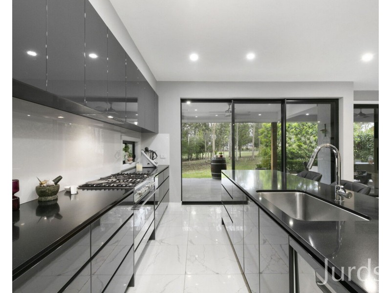 27 Angophora Drive, Pokolbin NSW 2320