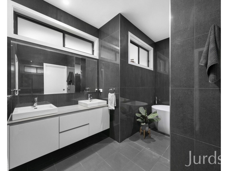 27 Angophora Drive, Pokolbin NSW 2320