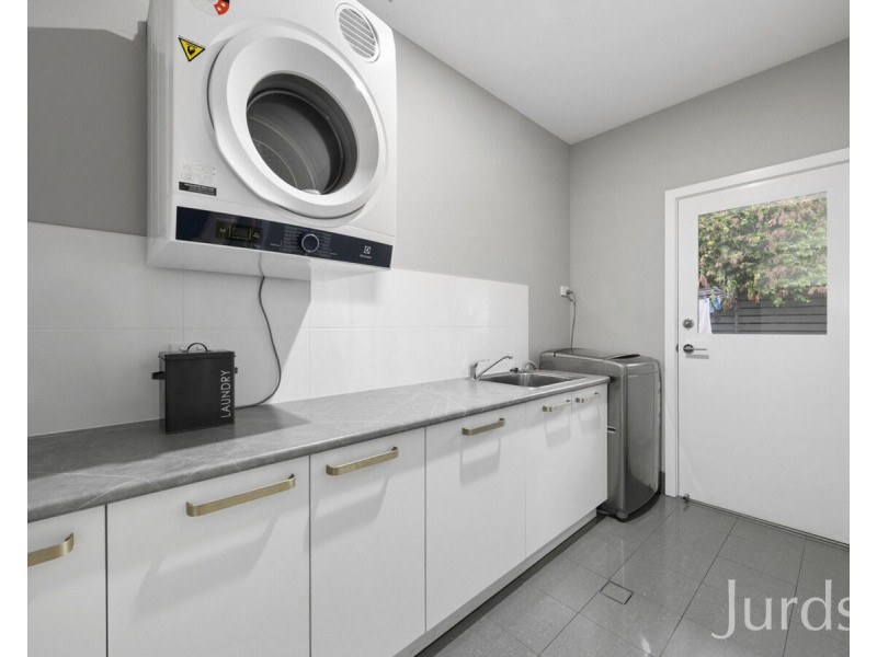 27 Angophora Drive, Pokolbin NSW 2320