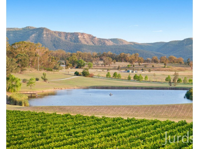 1297 C Broke Road, Broke NSW 2330